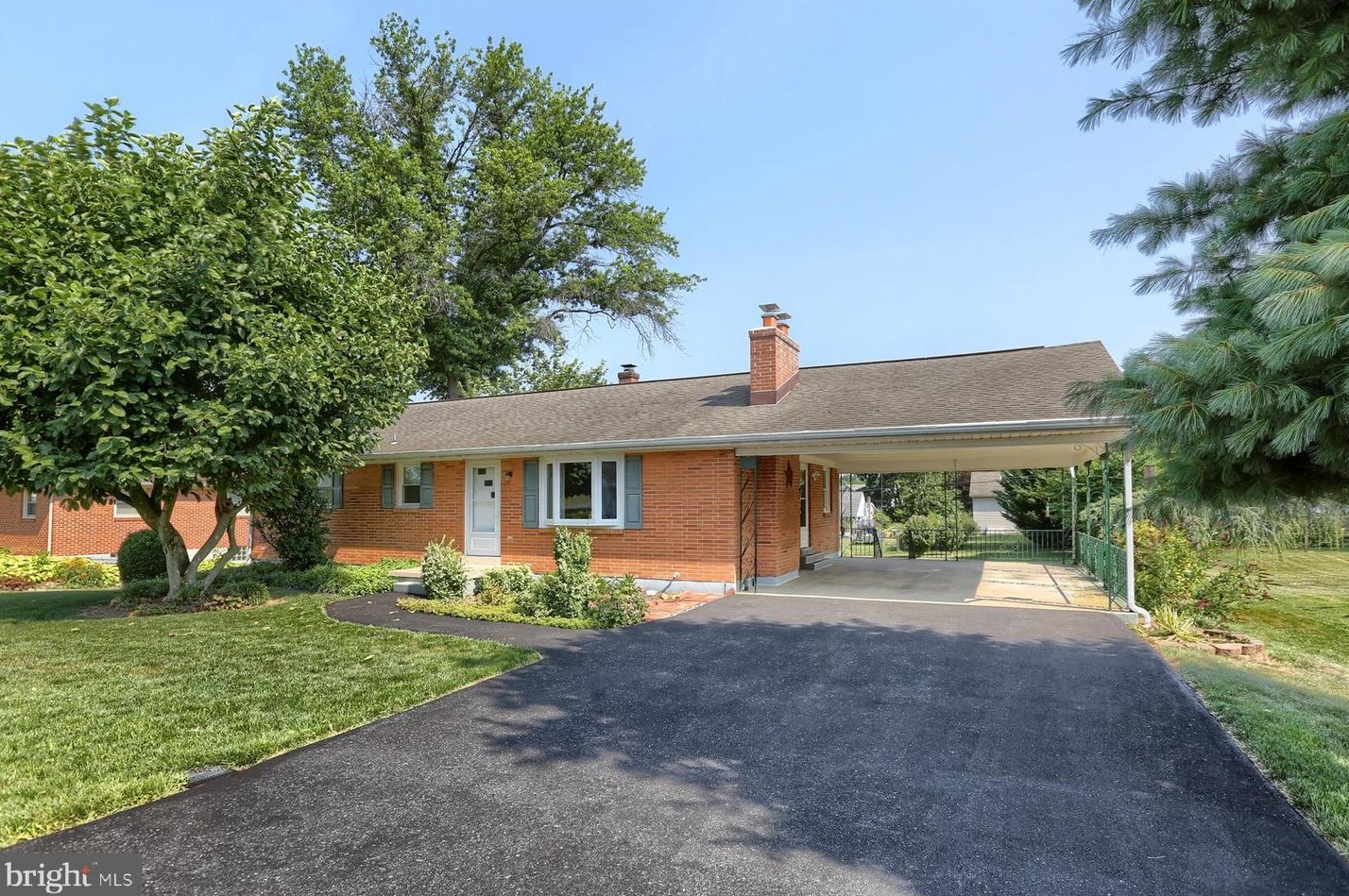 7912 Umberger Rd, Harrisburg, PA 17112