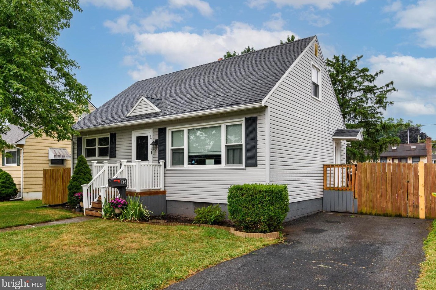 16 Beechwood Dr, Hbg Inter Airp, PA 17057