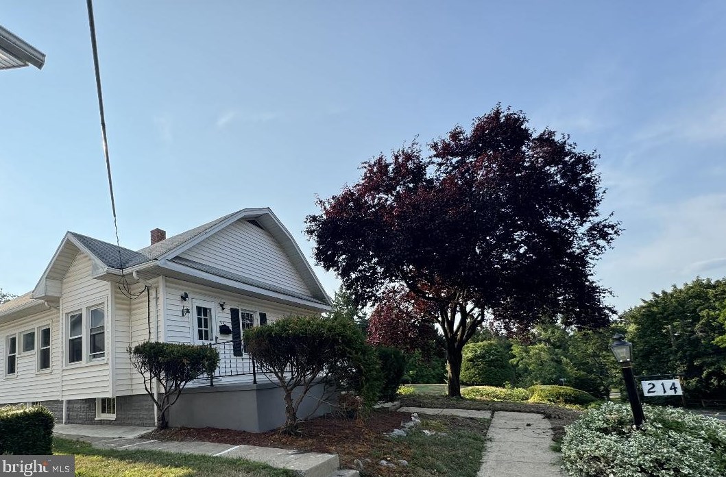 214 N 32nd St, Harrisburg, PA 17111