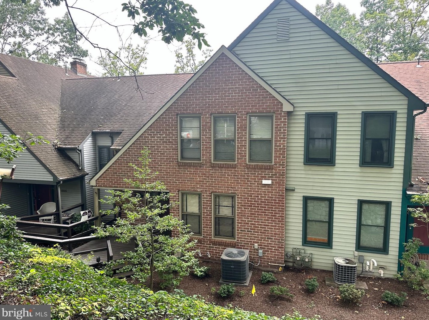 553 Lovell Ct, Hummelstown, PA 17036