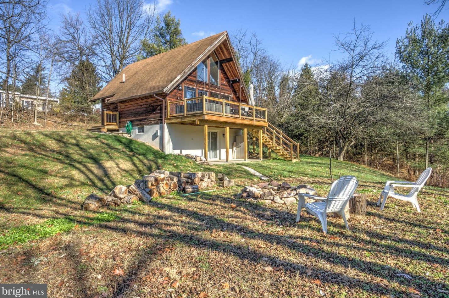 120 Brompton Rd, Hummelstown, PA 17036