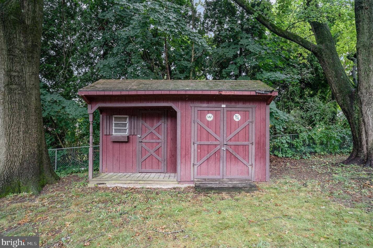 1502 Kay St, Harrisburg PA  17109-5620 exterior