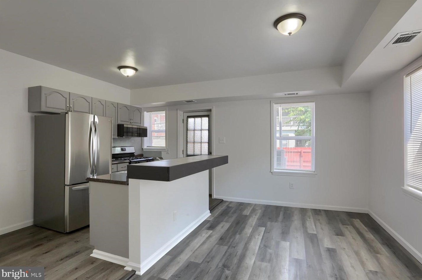 2305 Penn St, Harrisburg PA  17110-1046 exterior