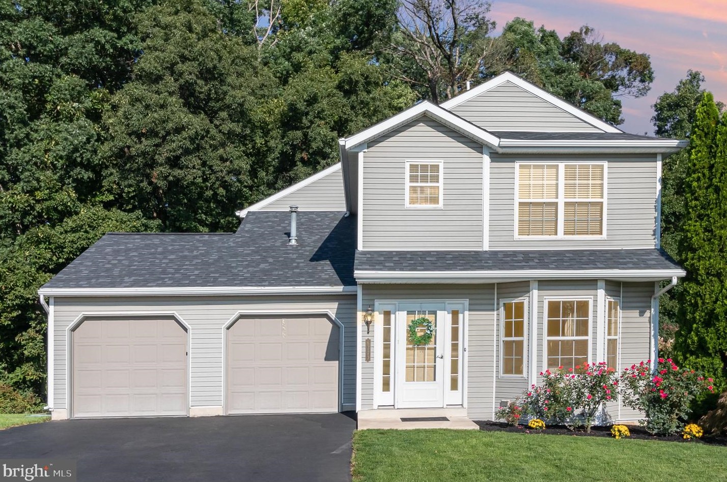 6323 S Highlands Cir, Harrisburg, PA 17111