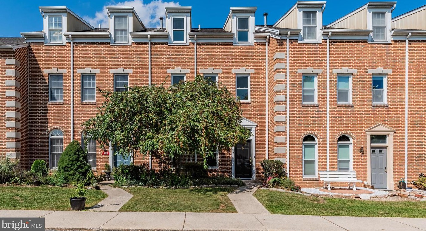 5956 Omar Ct, Harrisburg, PA 17112