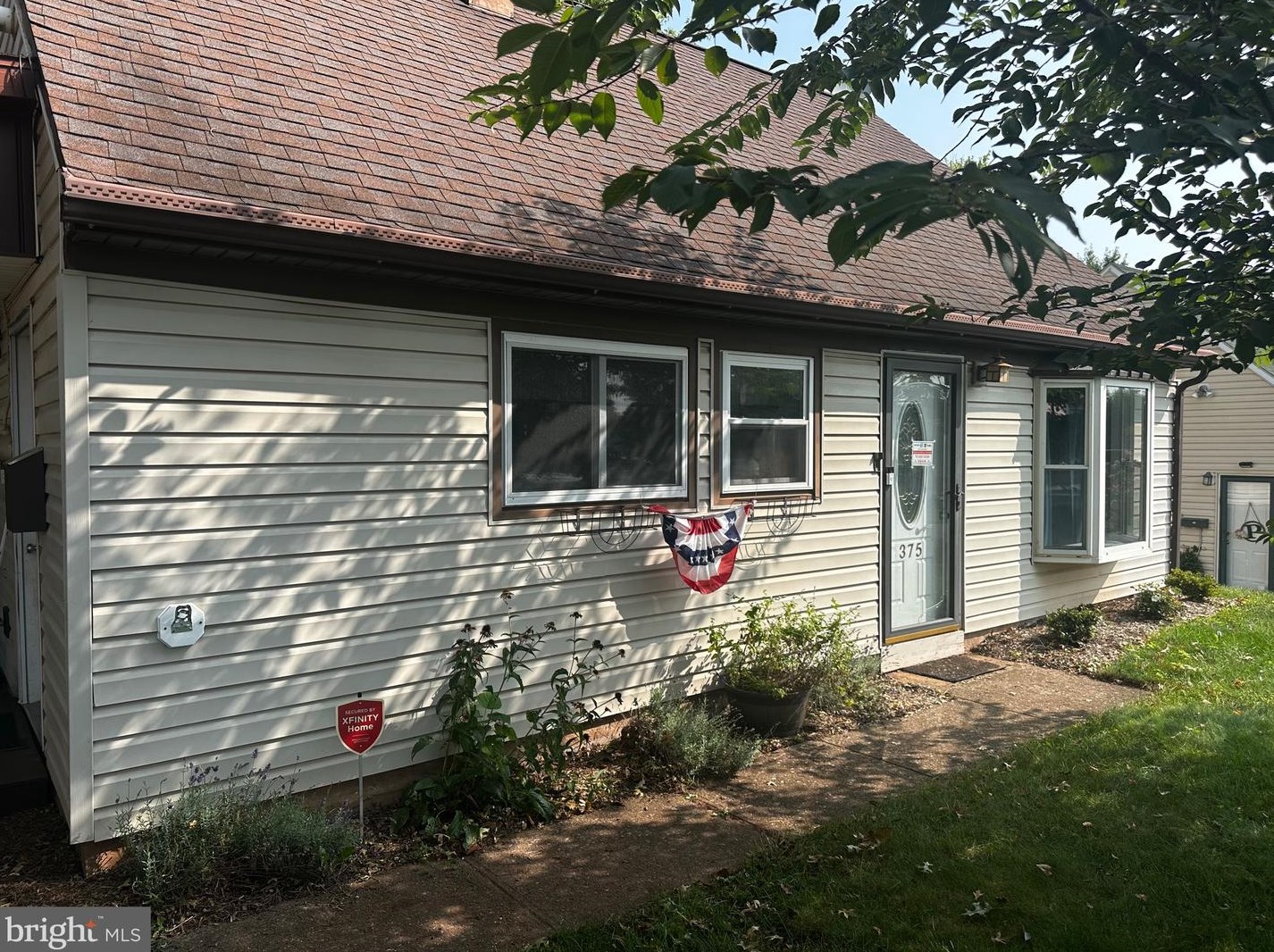375 Plane St, Hbg Inter Airp, PA 17057
