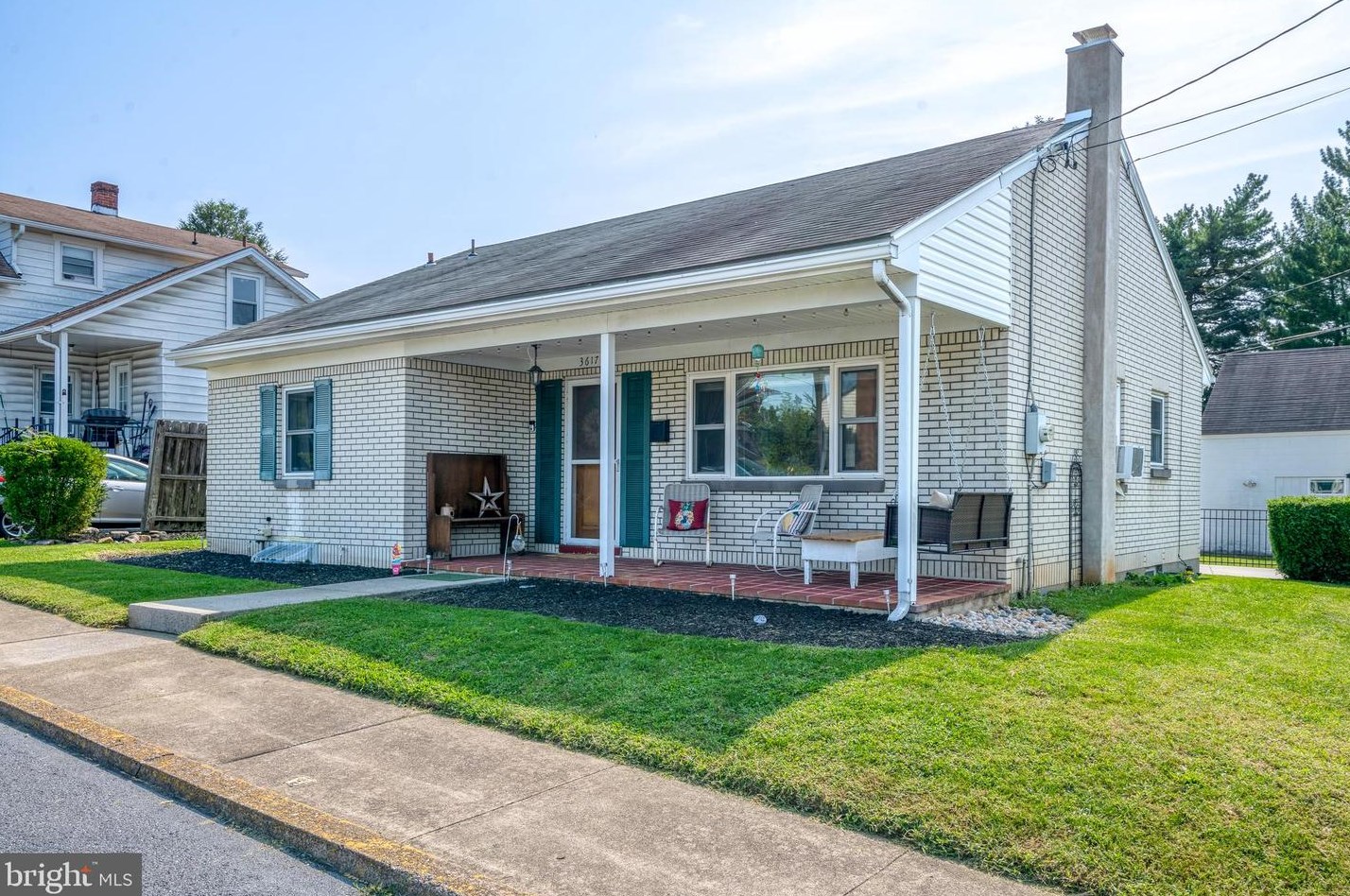 3617 Maple St, Harrisburg, PA 17109