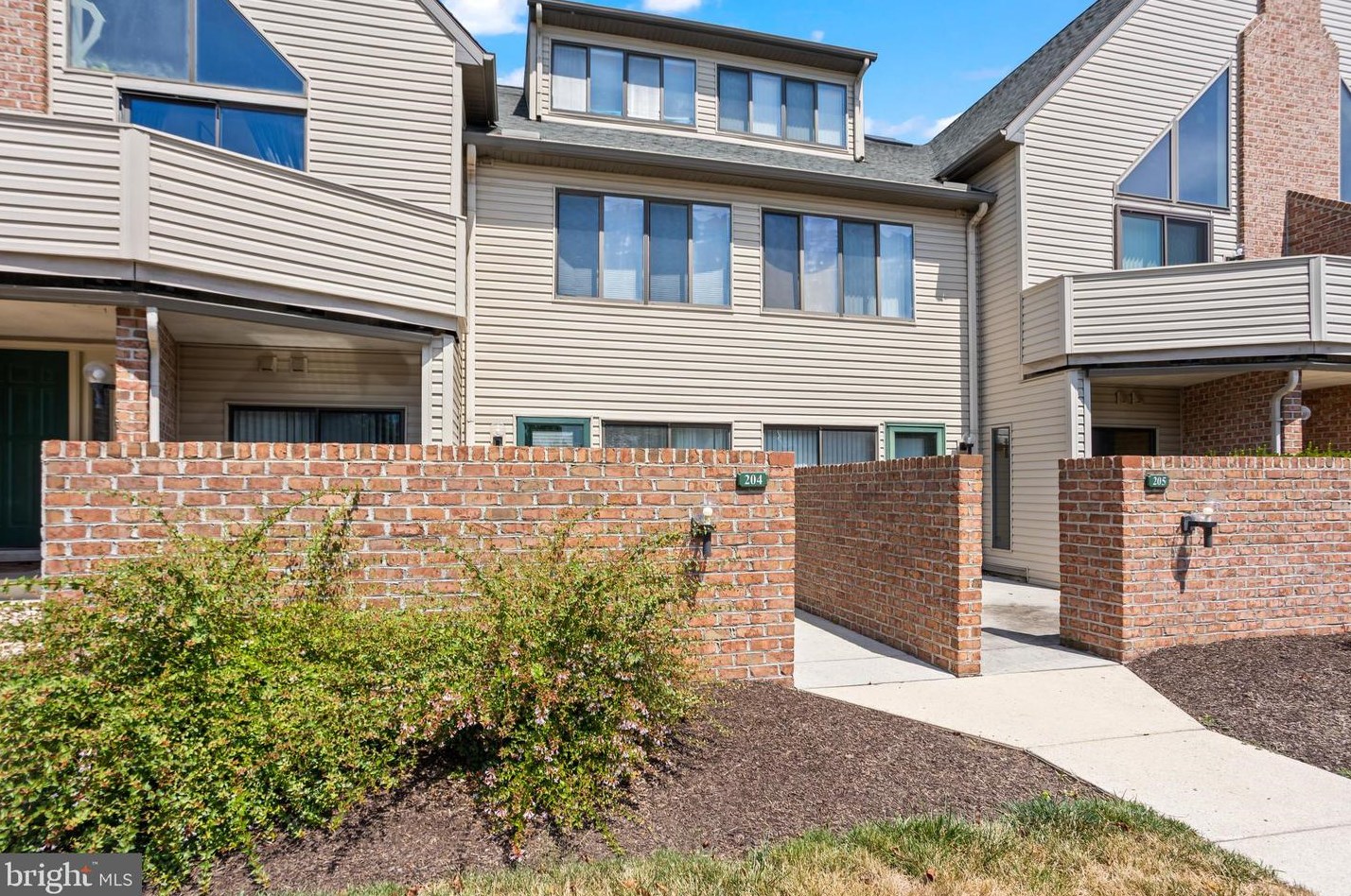 204 Cherrington Dr, Harrisburg, PA 17110