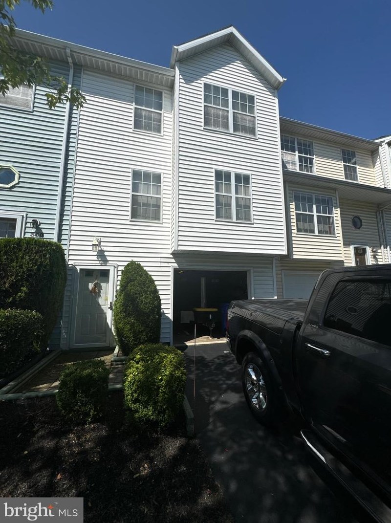 302 Lincoln Ave, Harrisburg, PA 17111