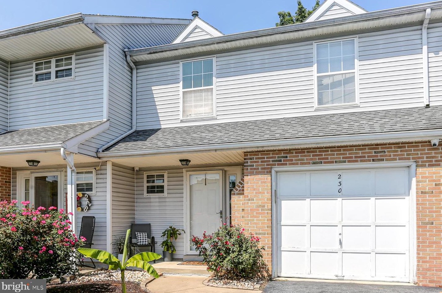 230 Fawn Ridge N, Harrisburg, PA 17110