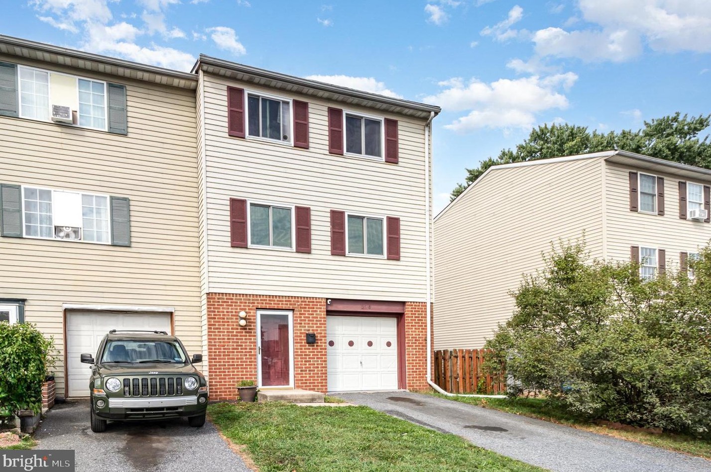 270 Broad St, Highspire, PA 17034