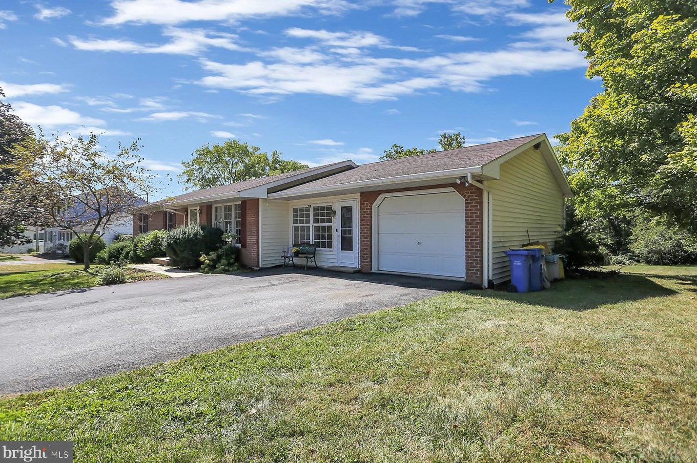 751 S 80th St, Harrisburg, PA 17111