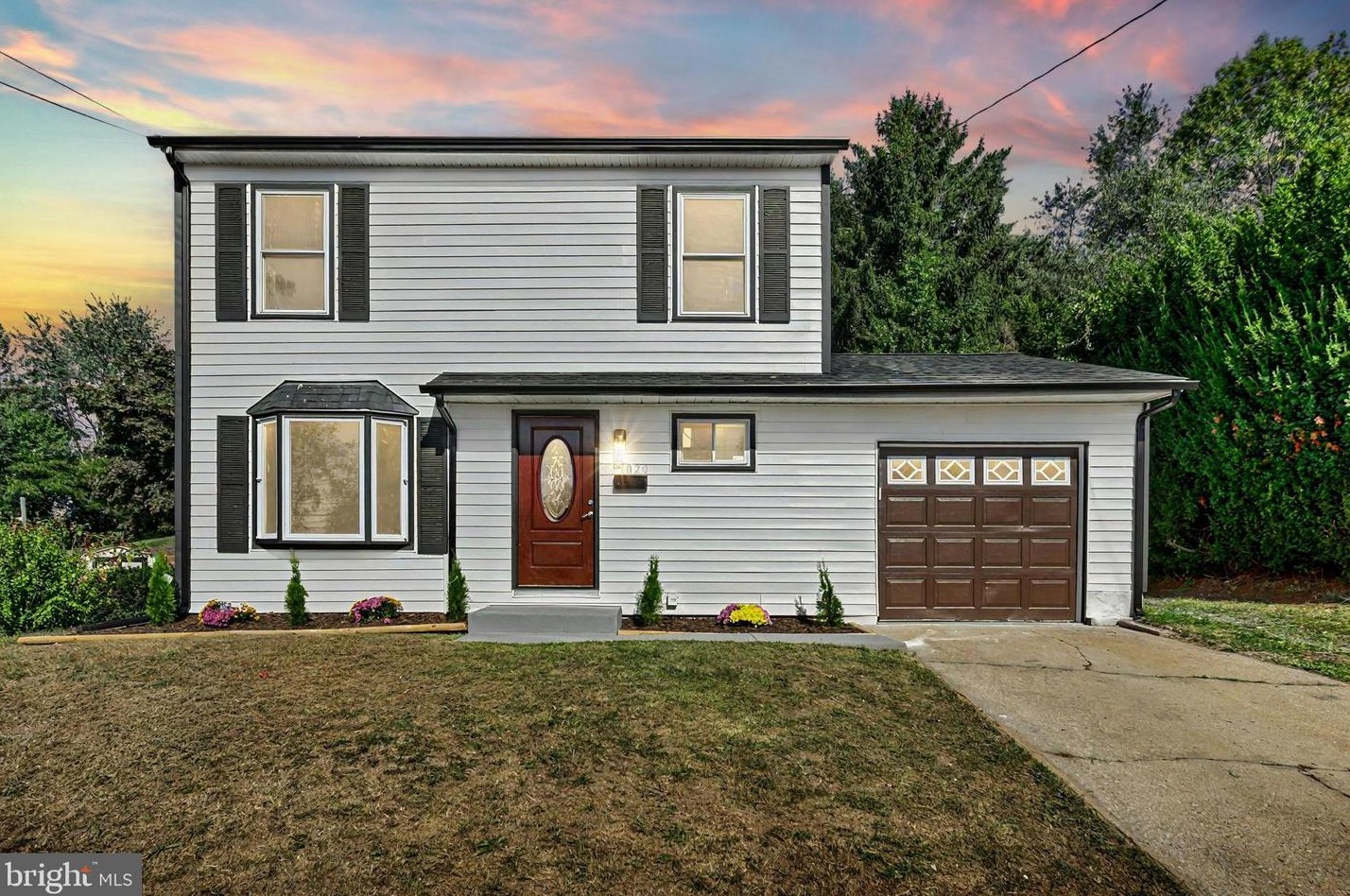 1020 Scenery Dr, Harrisburg, PA 17109