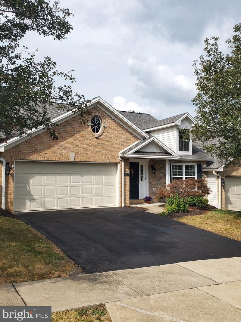 7734 Hanoverdale Dr, Harrisburg, PA 17112