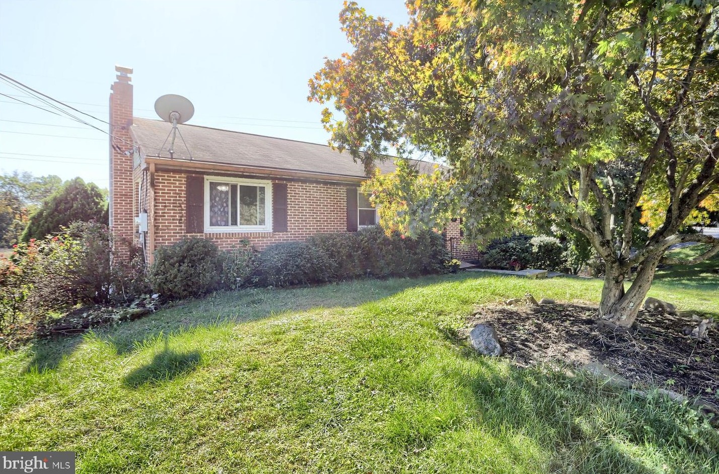 4001 Crooked Hill Rd, Harrisburg, PA 17110
