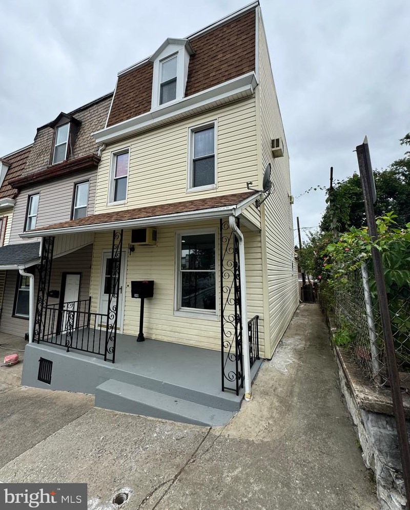 349 Poplar St, Harrisburg, PA 17113