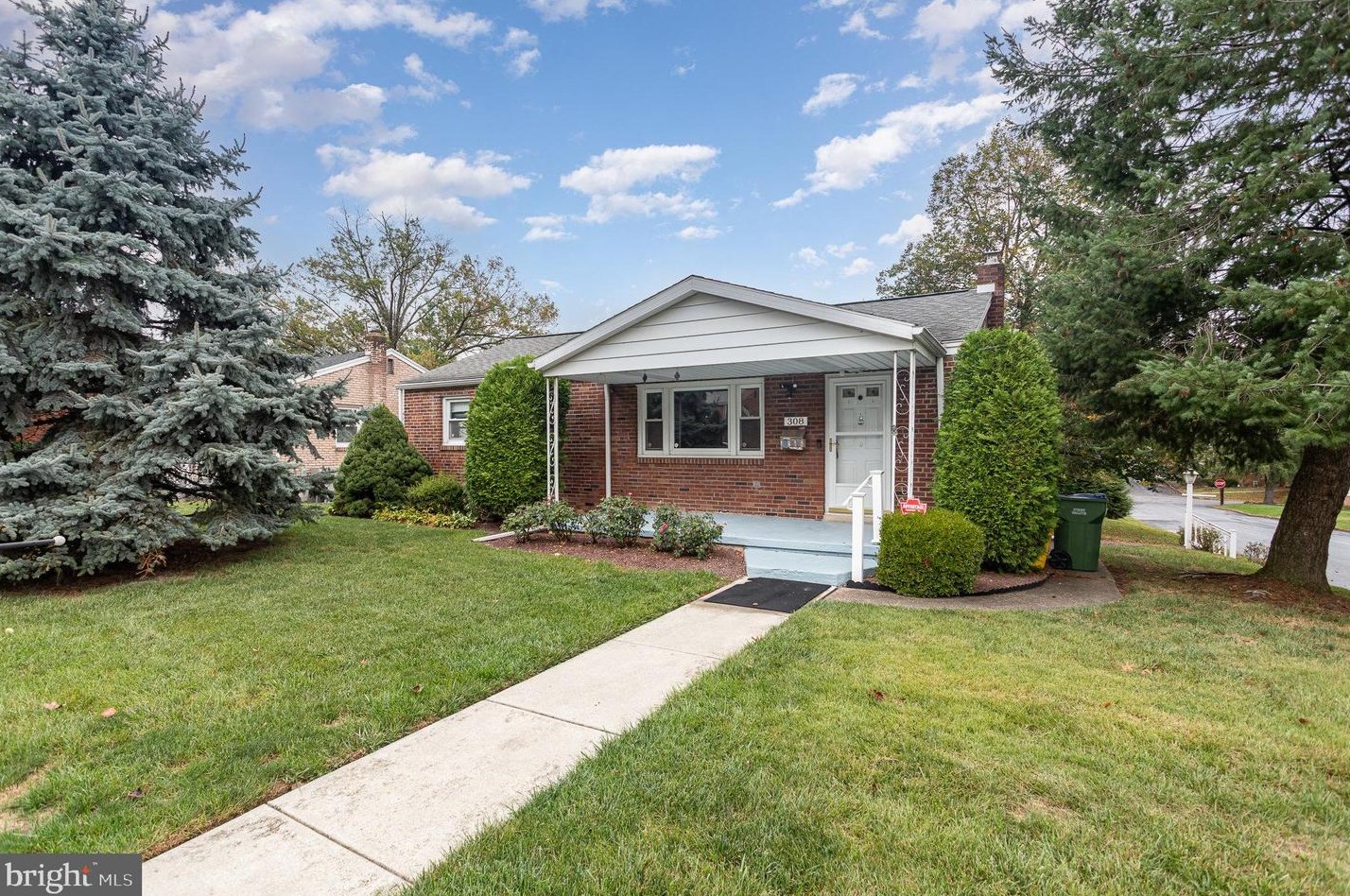 308 Fishburn St, Harrisburg, PA 17109