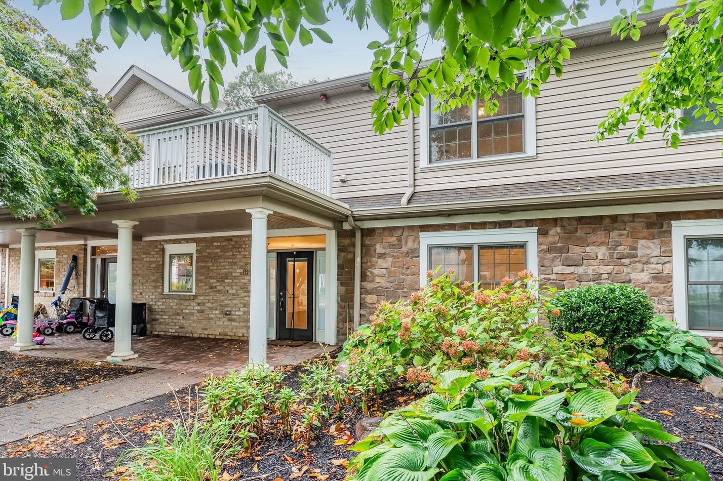 103 High Pointe Dr, Hummelstown, PA 17036
