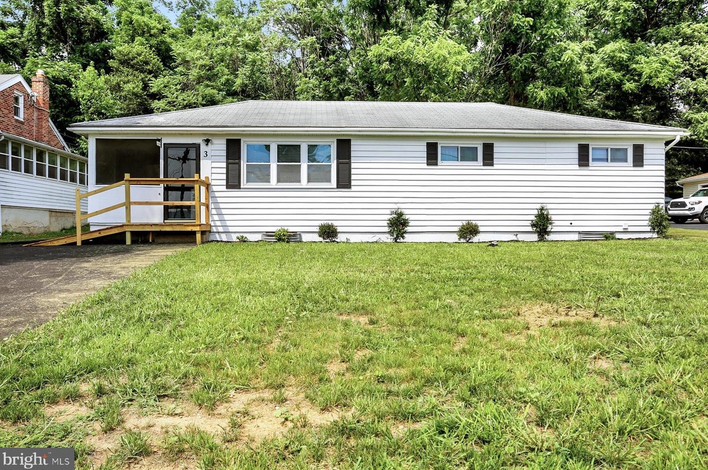 3 Rosedale Ave, Hbg Inter Airp, PA 17057