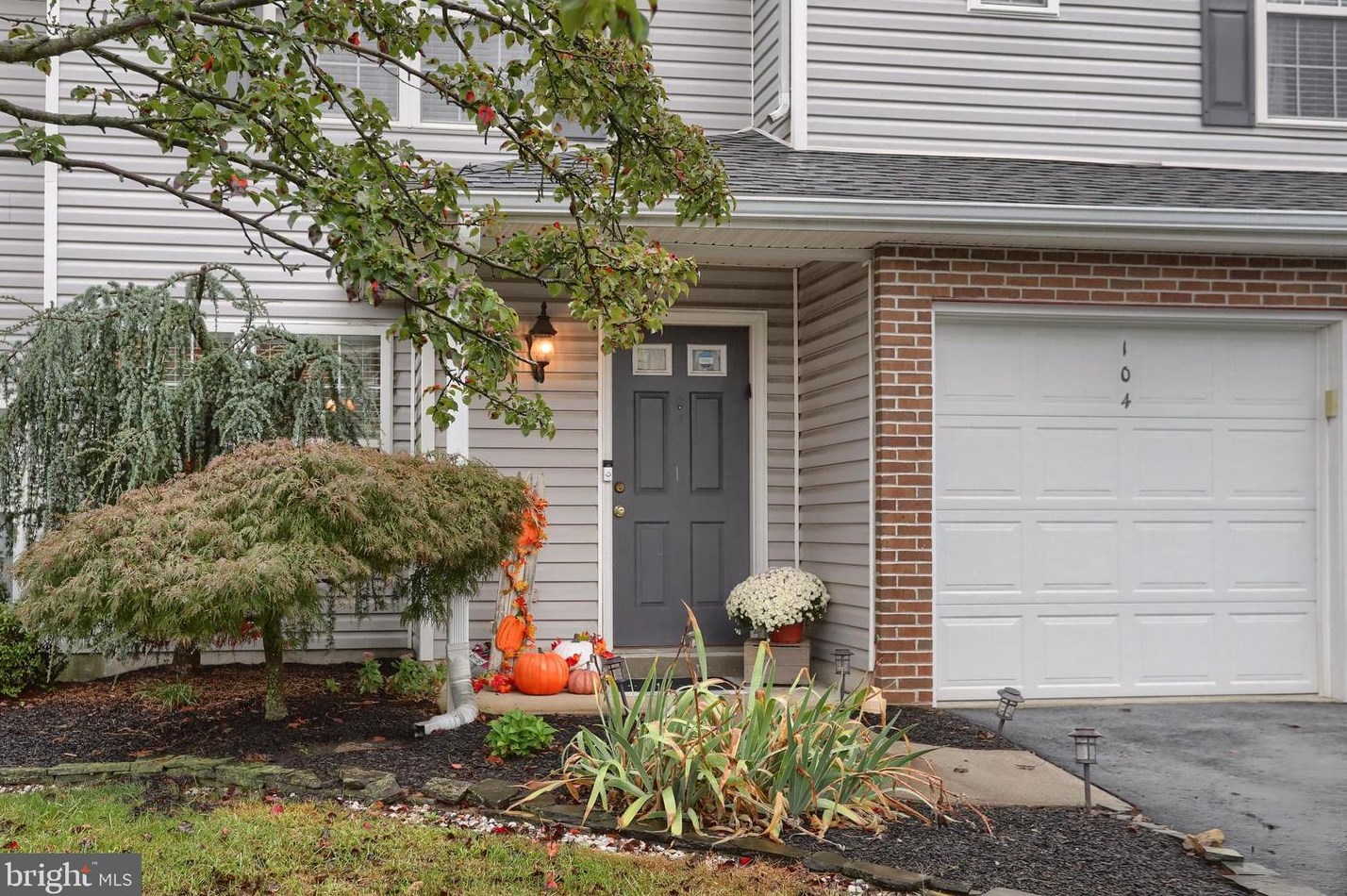 104 Martin Ct, Hummelstown, PA 17036