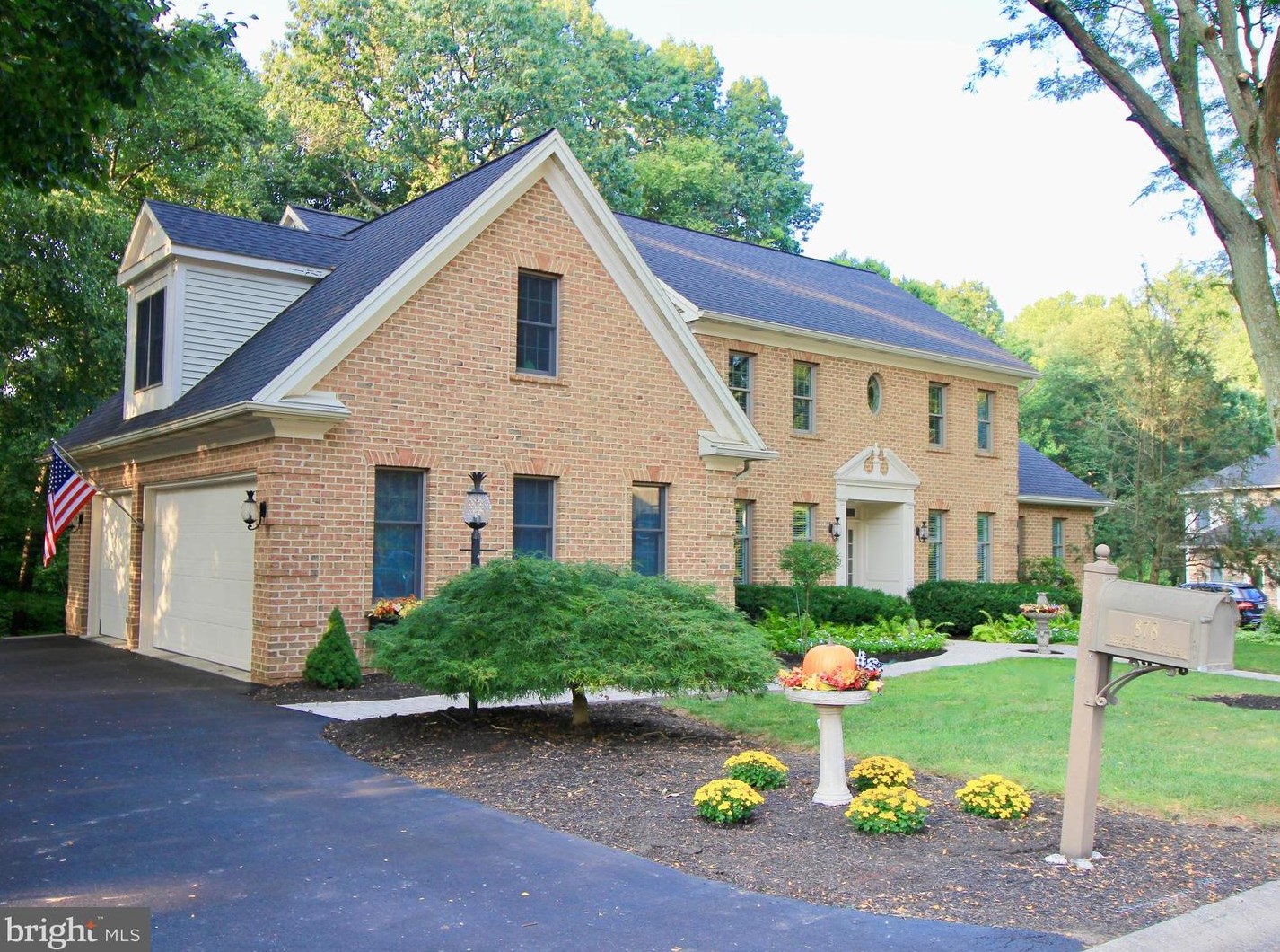 878 Appenzell Dr, Hummelstown, PA 17036