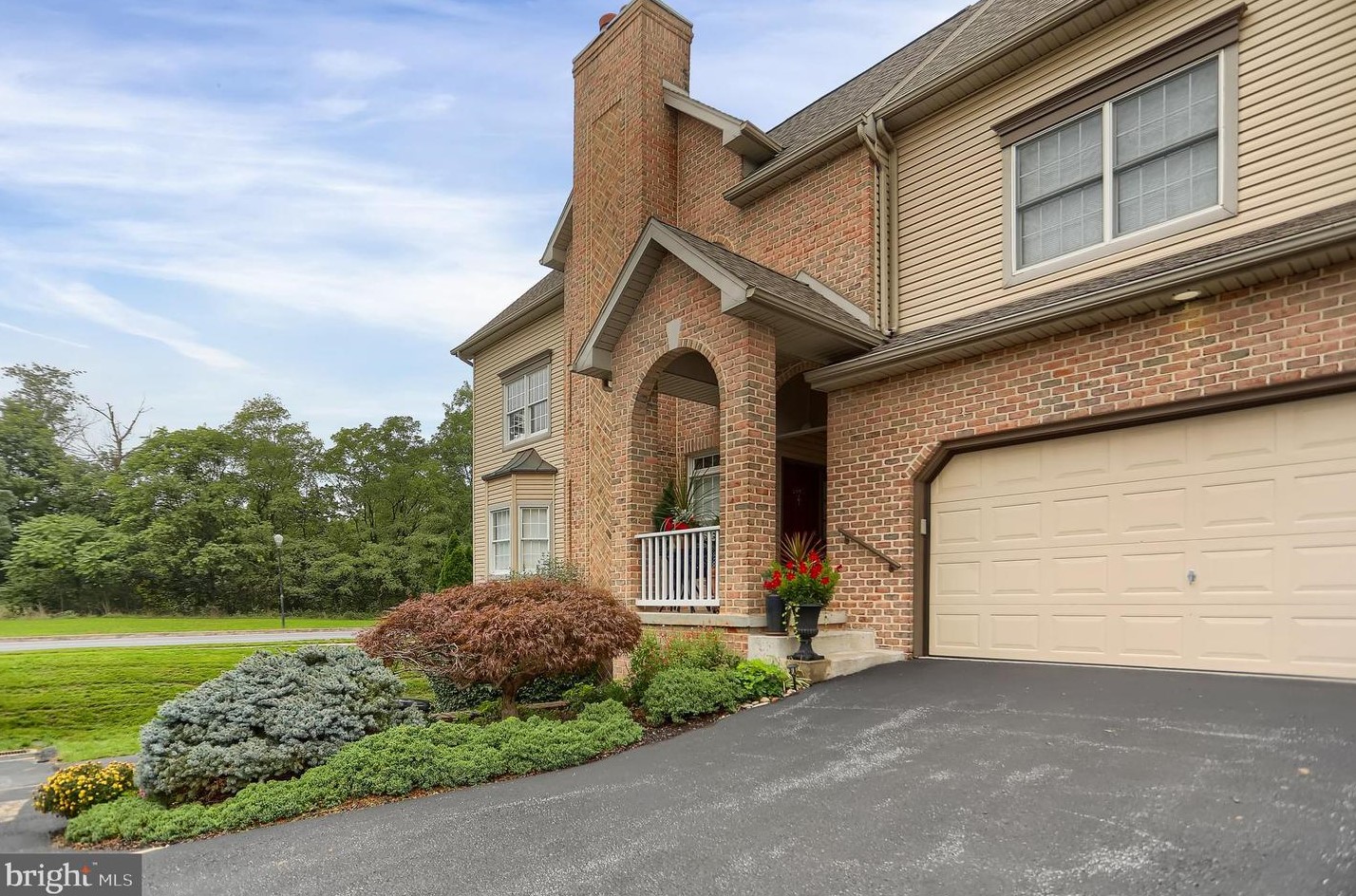 4611 Deer Path Rd, Harrisburg, PA 17110