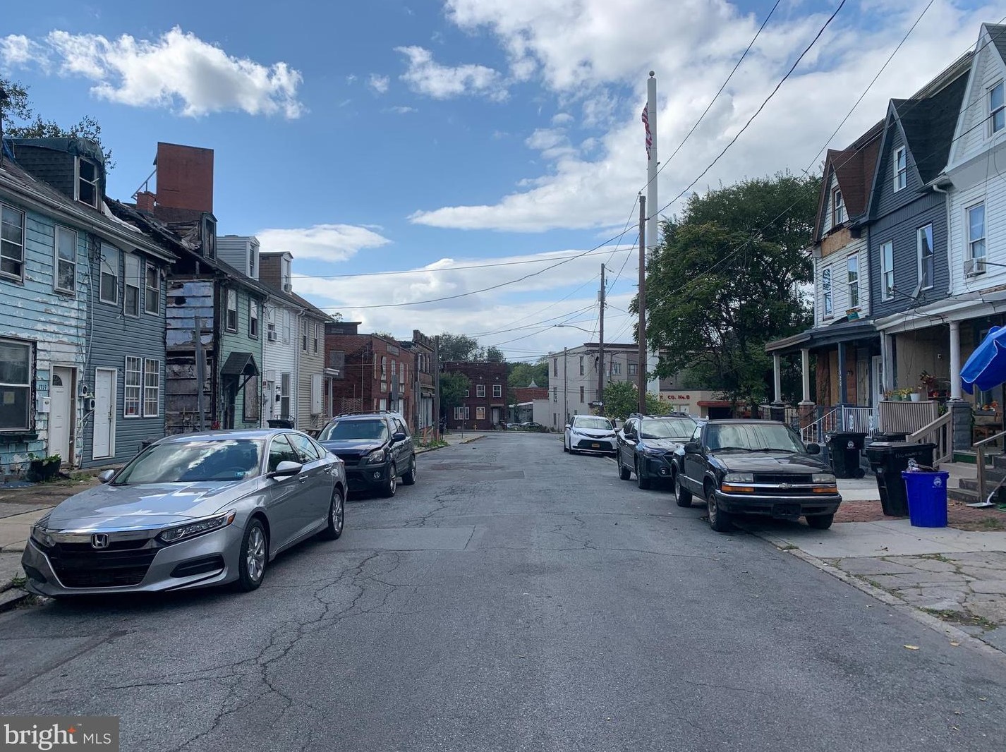 1332 Howard St, Harrisburg, PA 17104