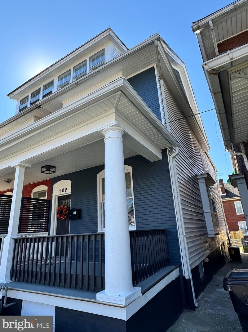 902 18th St, Harrisburg, PA 17103-1509