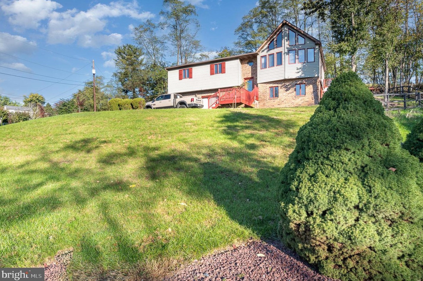 3815 Crooked Hill Rd, Harrisburg, PA 17110