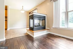 25 Carousel Cir, Hershey, PA 17033 - Photo 8