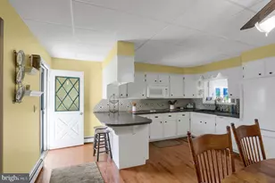 457 E Market St, Williamstown, PA 17098 - Photo 12