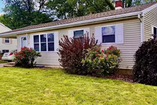 4 Greenwood Dr, Middletown, PA 17057 - Photo 2