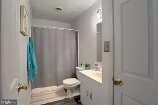 31 Fairfax Village S, Harrisburg, PA 17112 - Photo 16