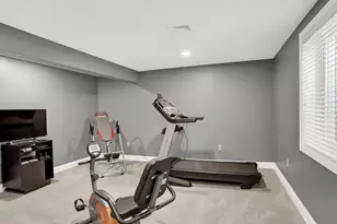 2816 Pin Oak Dr, Harrisburg, PA 17112 - Photo 24