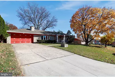 661 Colleen Drive, Harrisburg, PA 17109 - Photo 2