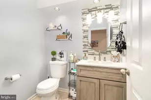 104 Cambridge Dr, Hershey, PA 17033 - Photo 14