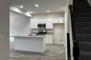 126 Magnolia Dr, Middletown, PA 17057 - Photo 4