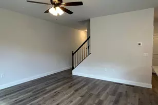 130 Magnolia Dr, Middletown, PA 17057 - Photo 4