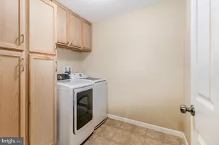 4545 Laurelwood Dr, Harrisburg, PA 17110 - Photo 26