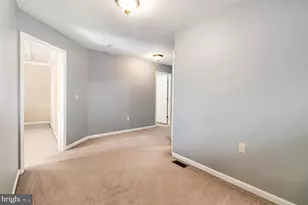 4545 Laurelwood Dr, Harrisburg, PA 17110 - Photo 16