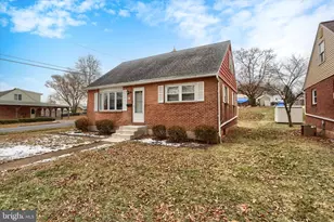 346 E Roosevelt Ave, Middletown, PA 17057 - Photo 2