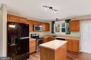 5586 Edsel St, Harrisburg, PA 17109 - Photo 6