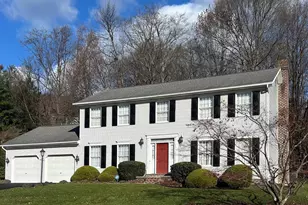 2430 E Bayberry Dr, Harrisburg, PA 17112 - Photo 2