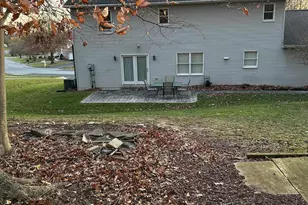 2430 E Bayberry Dr, Harrisburg, PA 17112 - Photo 28