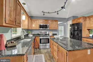 1719 Bennington Dr, Harrisburg, PA 17112 - Photo 10