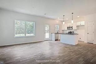 7846 Oakbrook Dr, Harrisburg, PA 17112 - Photo 6