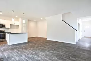 7856 Oakbrook Dr, Harrisburg, PA 17112 - Photo 6