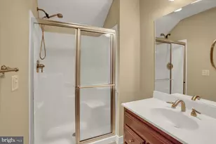 4528 Laurelwood Dr, Harrisburg, PA 17110 - Photo 32