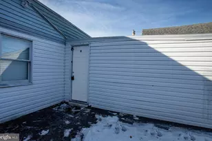 6303 Pine St, Harrisburg, PA 17112 - Photo 1