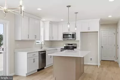 819 3rd Avenue, Hershey, PA 17033 - Photo 8